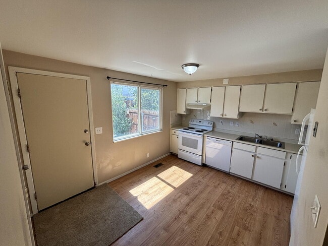 Photo - 500 Monroe Ave Unit 27