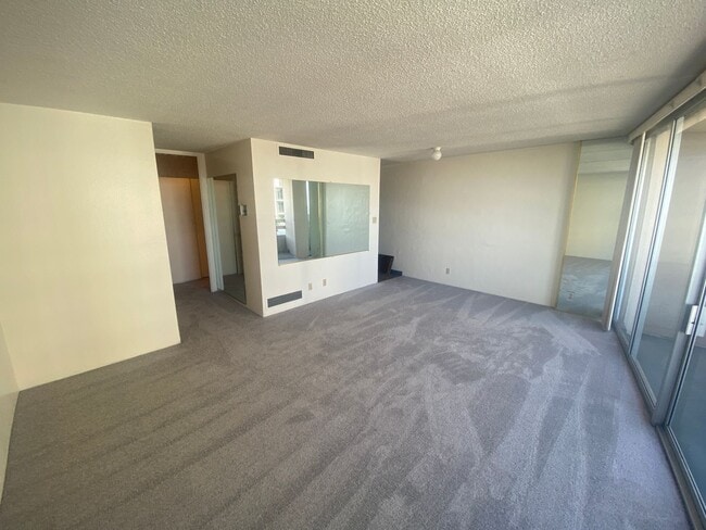 Photo - Artisan Towers Apartment for rent - 7th floor - Updated Unidad 7C