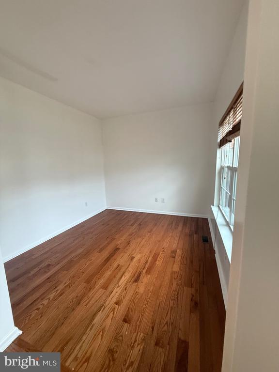 Photo - 5 English Ivy Dr