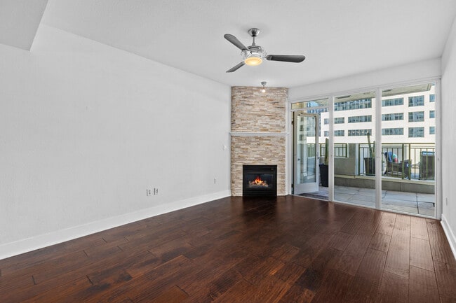 Photo - 1240 India St