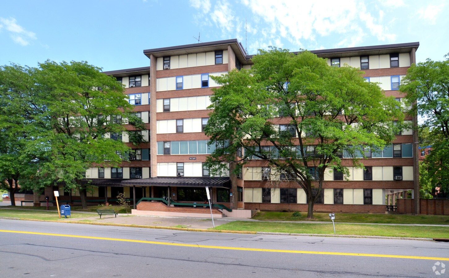 Photo - Ten Eyck Apartments