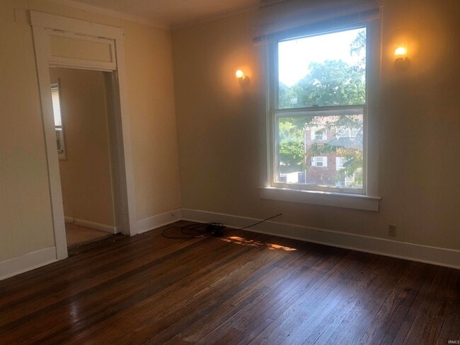 Photo - 423 S Fess Ave