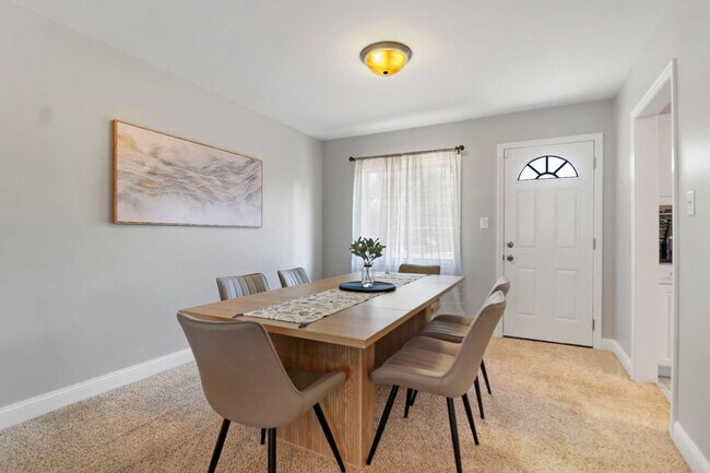 Photo - 207 N Beverly St Unit ID1366962P