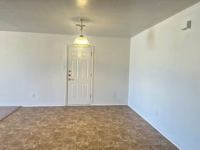 Photo - 2806 Alma Dr Unidad A