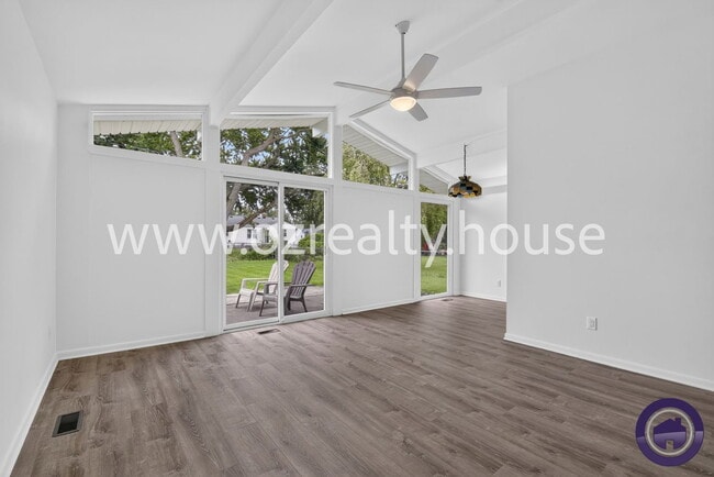 Photo - 1214 Elco Ave