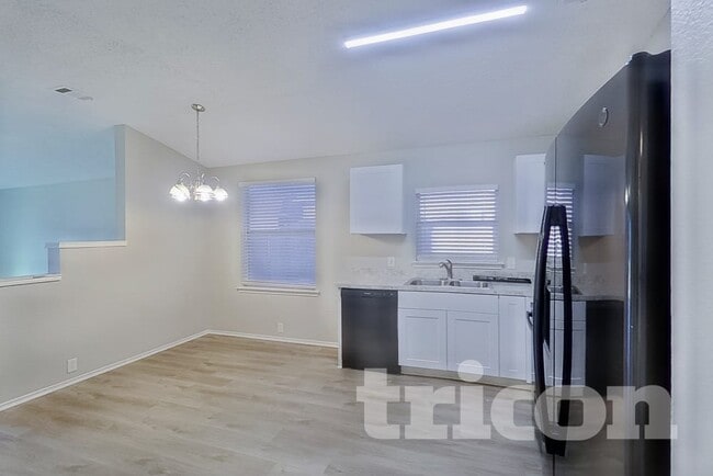 Photo - 232 Tulane Dr