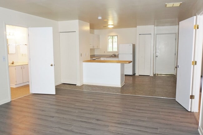 Photo - Khare Duplex Unit B