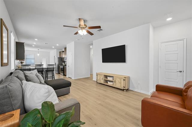 Photo - 1524 Bennington Ln