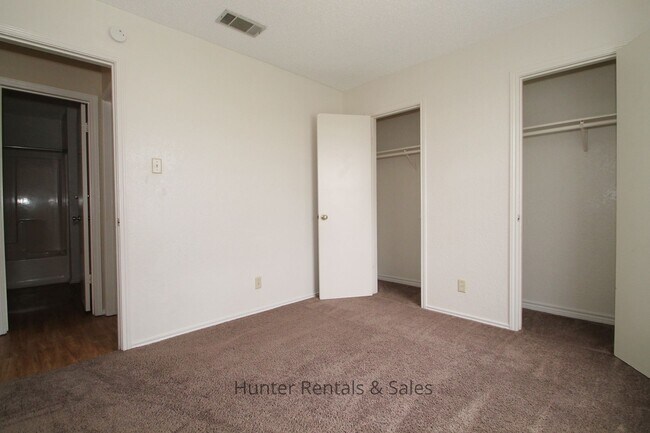 Building Photo - Too Good!