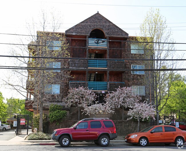 Photo - Castlewood Apartments