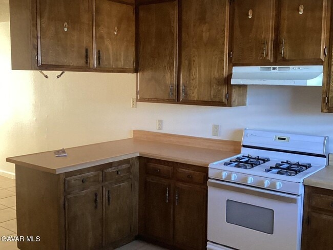 Photo - 44652 Beech Ave