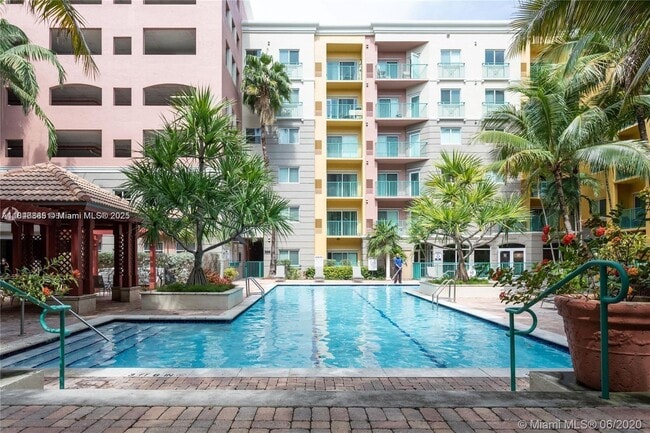 Building Photo - 6001 SW 70th St Unit 211 Rental