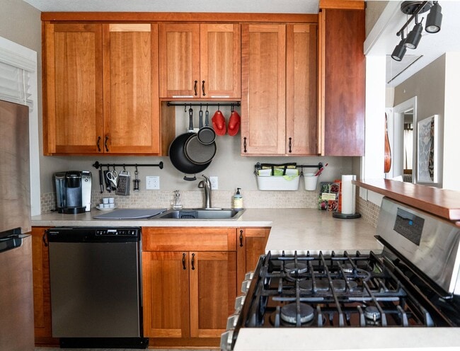 Photo - 4404 SE 63rd Ave