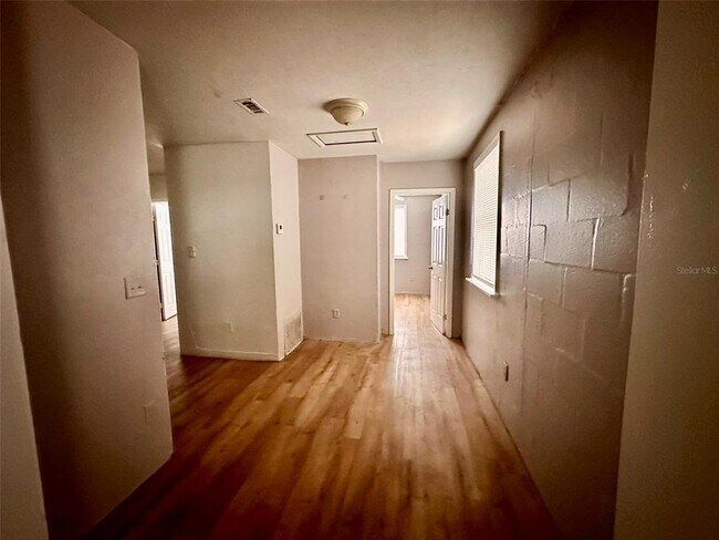 Photo - 649 NE Waldo Rd