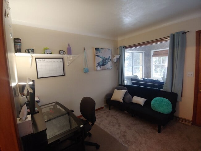Photo - AVAILABLE AUGUST 3rd - 2 BED 1 BATH NEAR CAMPUS