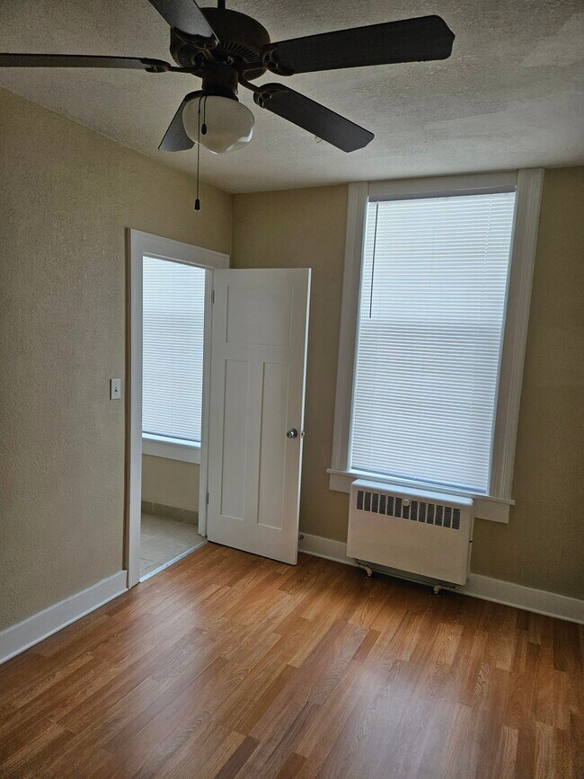 Photo - 110 S Fond du Lac Ave Unidad Apt 5