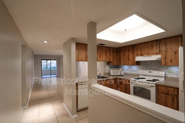 Photo - 4957 Puritan Cir