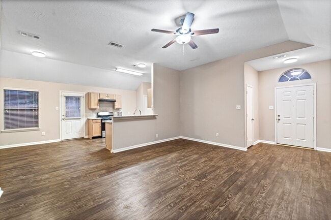 Photo - 6827 Highwind Bend Ln