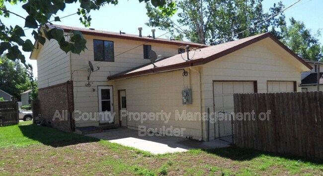 Photo - 1341 Emery St