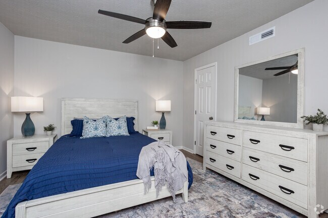 1BR, 1BA - 800SF - Primary Bedroom