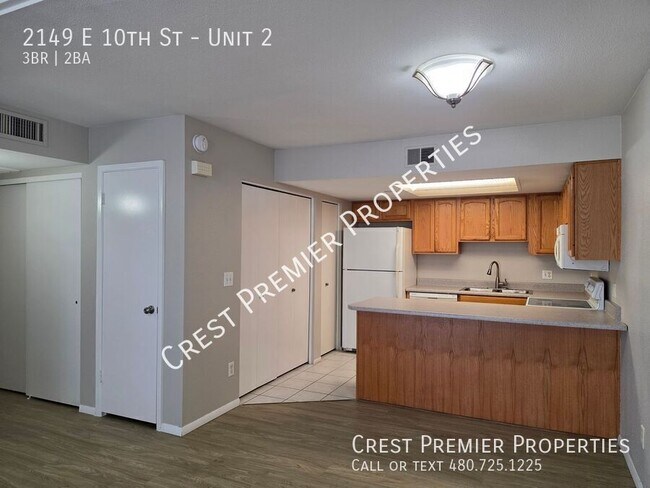 Photo - 2149 E 10th St Unidad 2