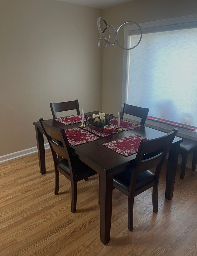 Photo - 1204 Woodflower Way