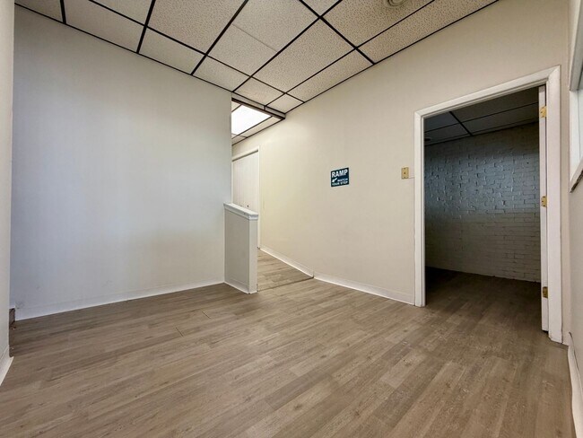 Photo - First Floor Commercial Space in Perfect Oakland Location Right on Boulevard of the Allies! CALL T... Unit 3528