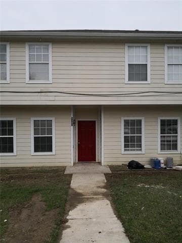 Photo - 9801 Sycamore Dr