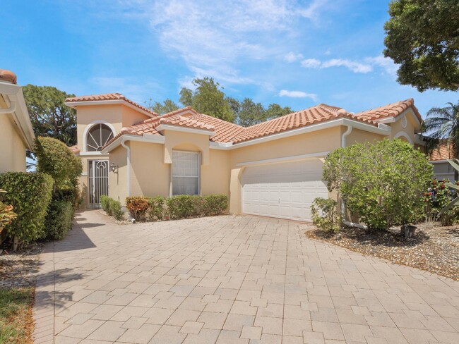 Photo - 5279 Brookview Dr Casa