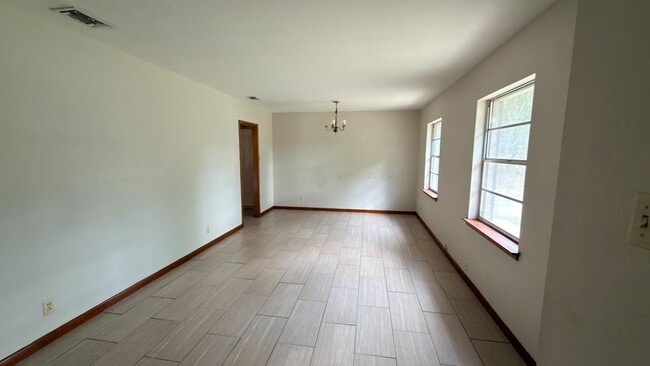 Photo - 1254 Lake Cir Dr W