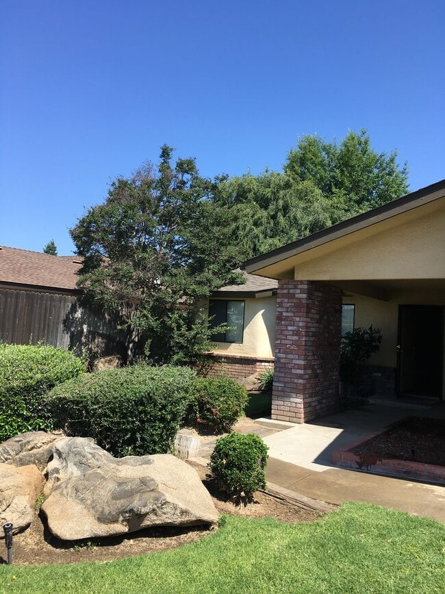 Photo - Clovis Home for Rent