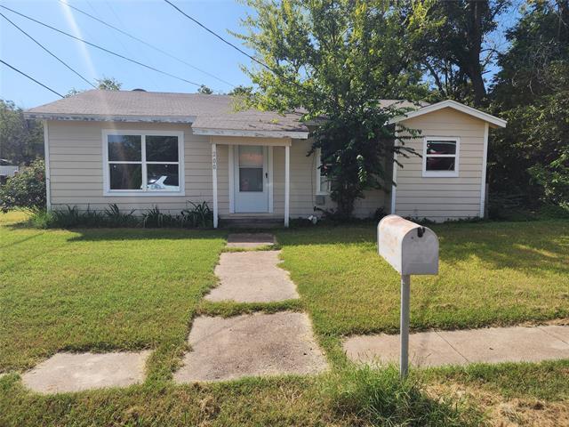 Building Photo - 200 W Armstrong Ave