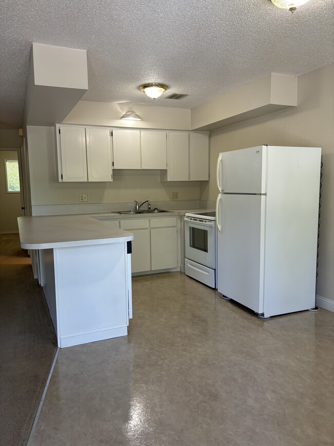 Photo - 1638 Teresa Way Unit 1638 teresa way Kelso wa