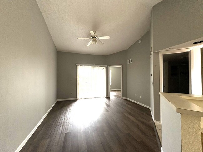 Building Photo - Plaza Millennium 1/1 Third Floor