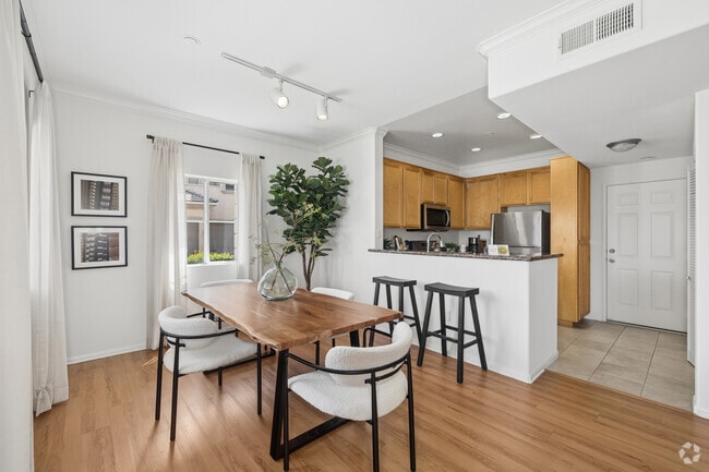 3BR, 2.5BA - 1,344SF - Dining Room
