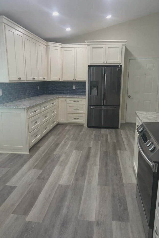 Photo - 79 Sherlock Dr