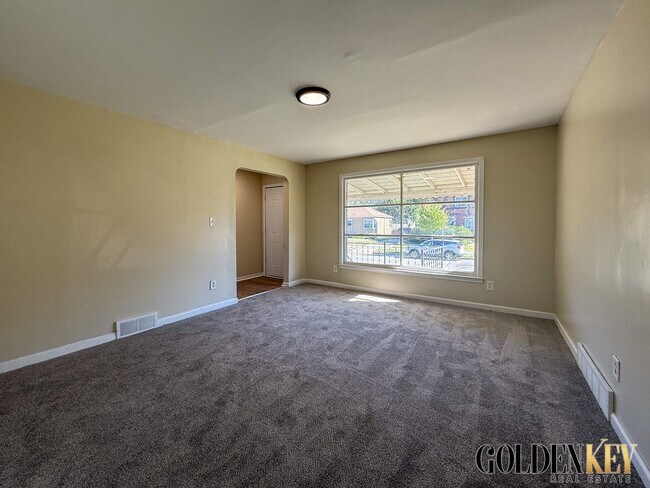 Photo - Spacious Newly Remodeled Ranch!