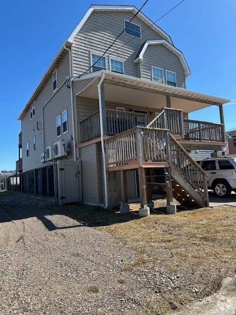 Building Photo - 884 Beach St Unit 884 Beach St Rental