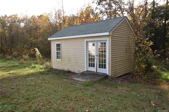 Photo - 8640 old pond rd
