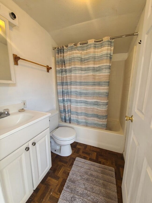 Photo - 1250 E Allen Rd