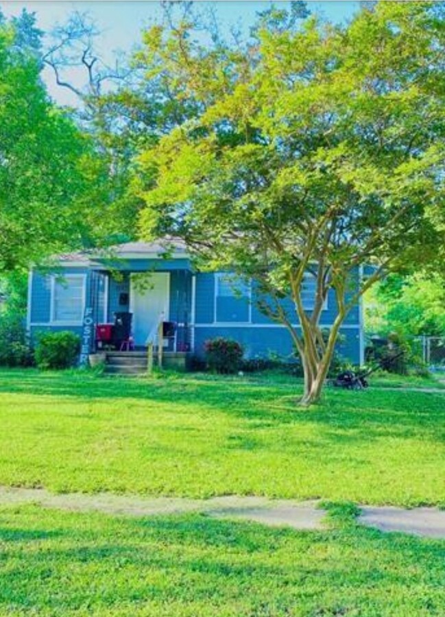 Photo - Lakehurst House