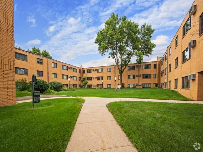 Building Photo - Golden Meadows Apartments