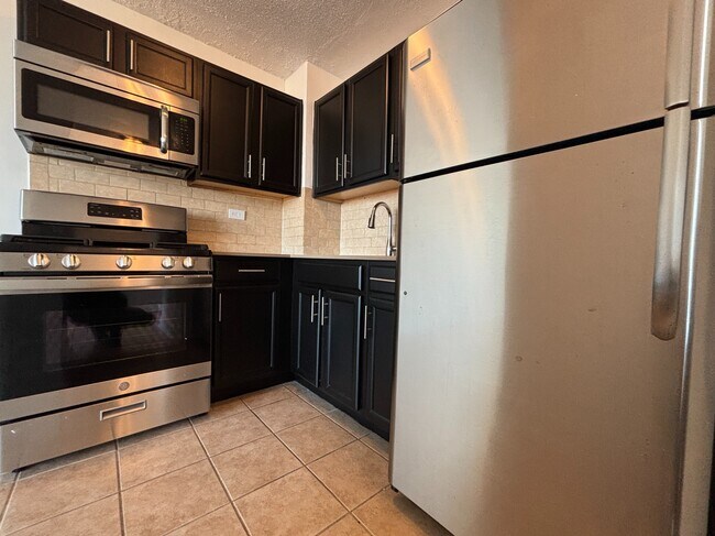 Photo - 3333 Broadway Unit D19F