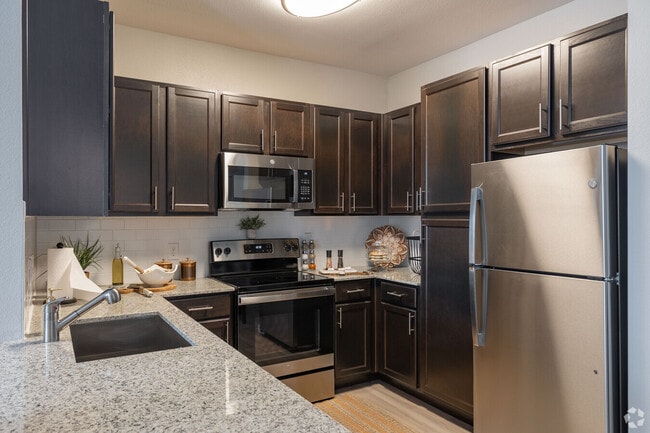 Building Photo - Move-In Savings: Prorate Waived + $500 Off Unit AAR Rental
