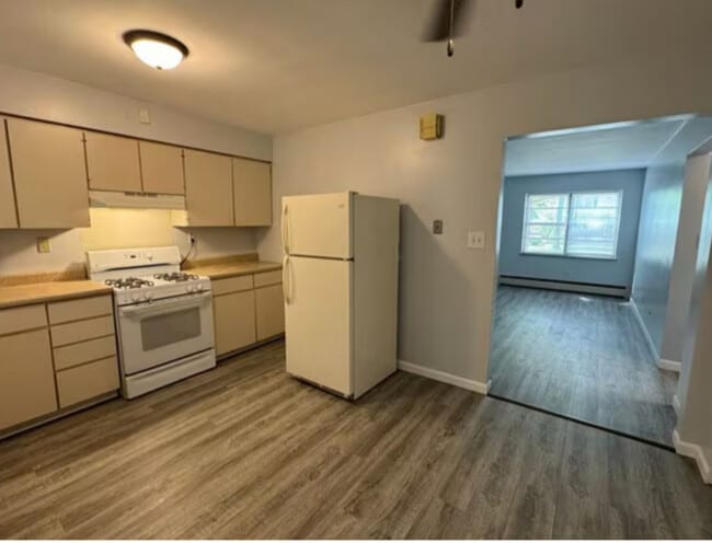 Photo - 2301 W Lawrence Ave Unit 2