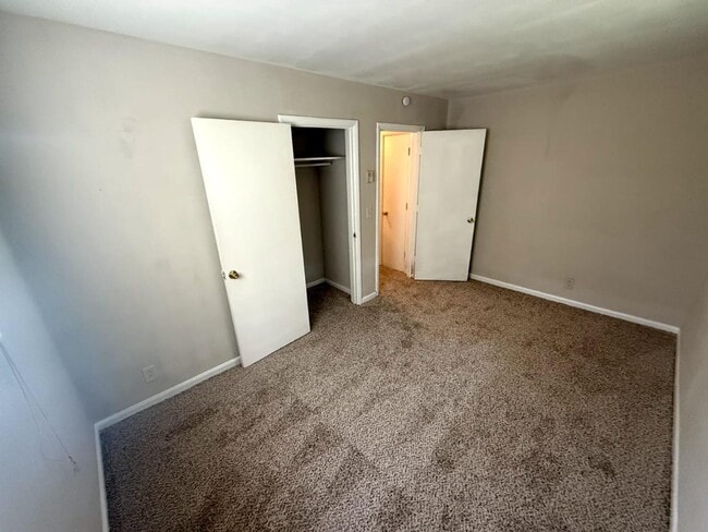 Photo - 2522 Glenrose Ave