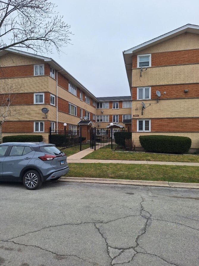 Photo - 14047 S Tracy Ave