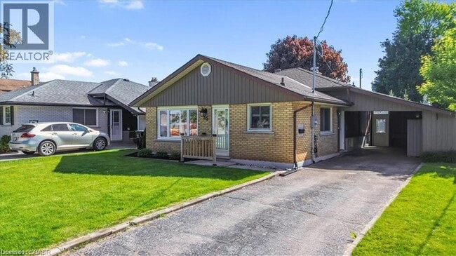 Photo - 35 Weichel St