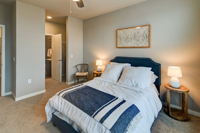 Photo - The Crest Luxury Apartments
