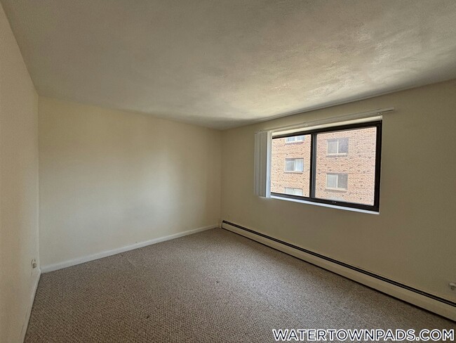 Photo - 245 Main St Unidad 64